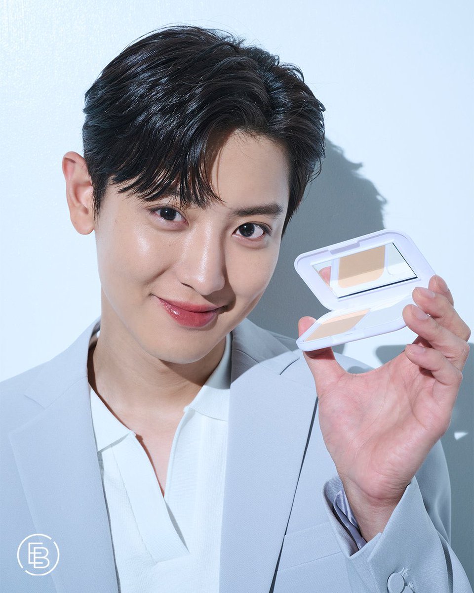 knockknock0408's tweet photo. CHANYEOL 
@weareoneEXO https://t.co/VOOaoYPRnc