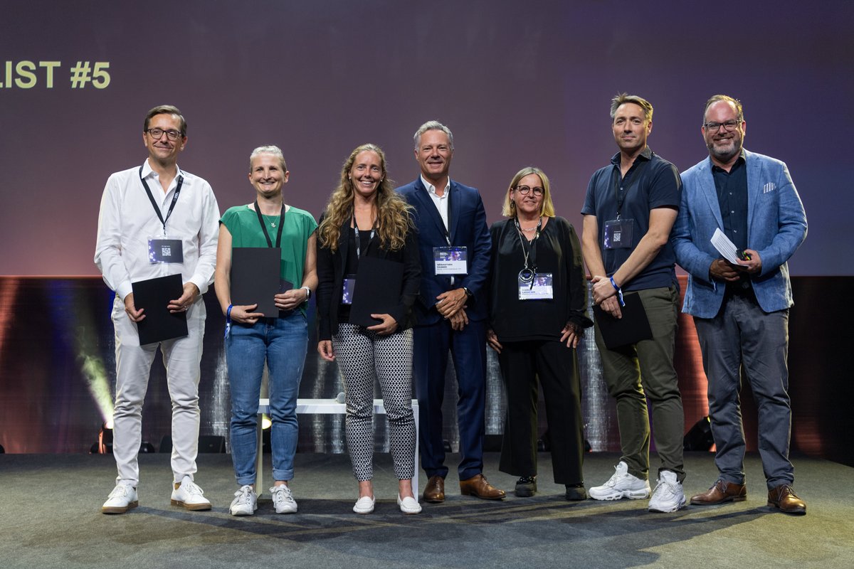 Mehr Transparenz für Verbraucher:innen, mehr Sicherheit für Daten und Transaktionen, wegbereitende digitale Lösungen-dafür stehen die fünf #DEA Finalist:innen in der Kategorie Digital Innovation of the Year. Mehr über die vielversprechenden Projekte (und Tickets!) gibt's bei uns!