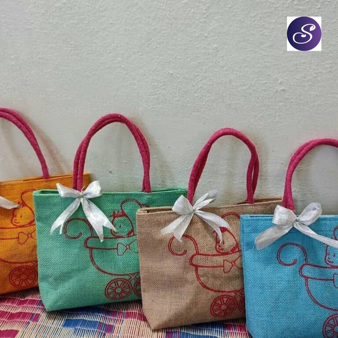 #thamboolambags '🌸 Elevate Your Gifting Game with Thamboolam Bags 🌸

#specialdays.in#thamboolambag#weddingreturngift#anniversaryreturngifts#birthdaygifts#eco-friendlyreturngifts#personalisedgifts#jutebags #specialdays.in