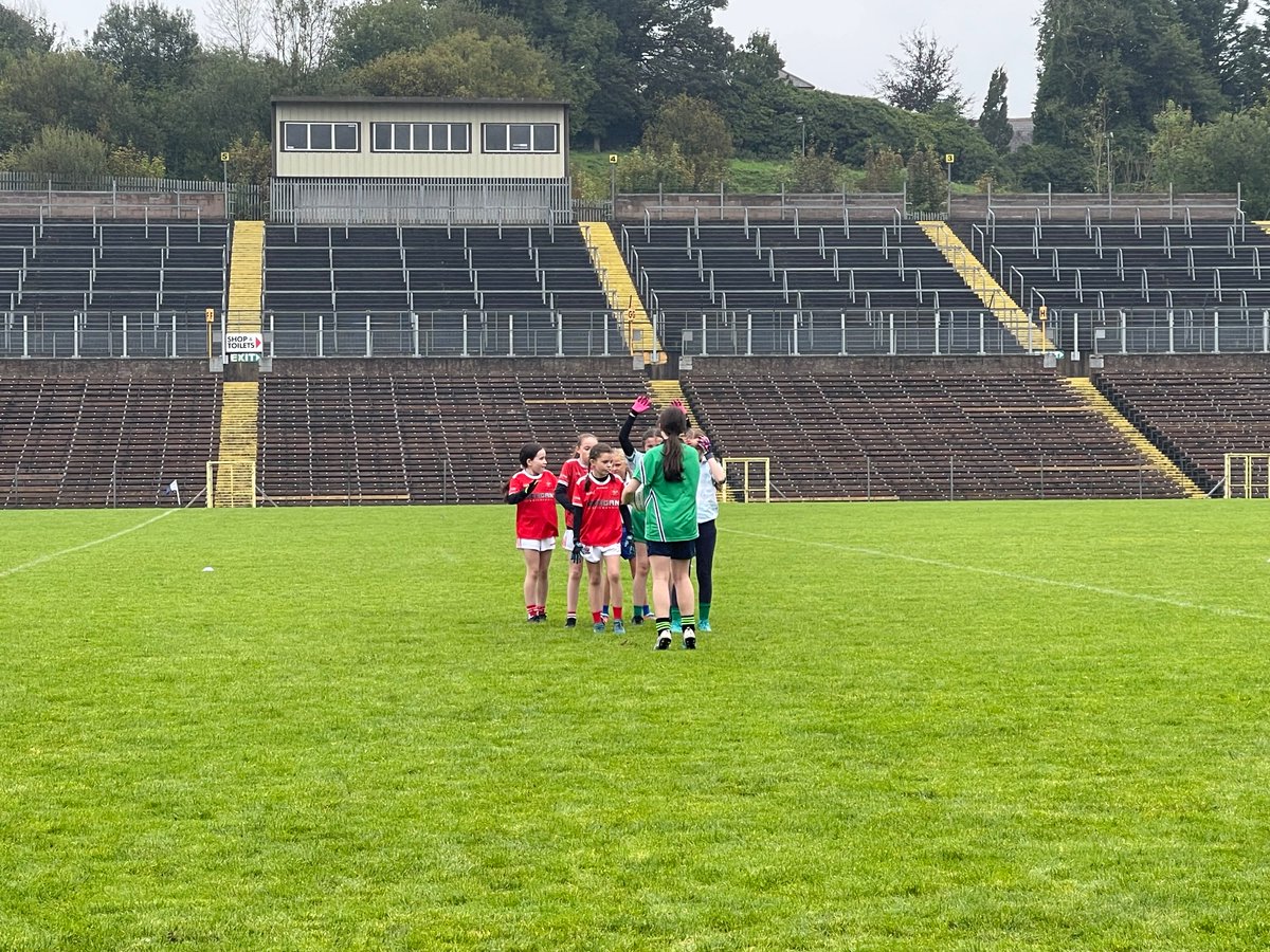 LadiesDmoyne's tweet photo. Well done to our U10 girls who entertained the crowd at half time in Clones yesterday 🔴⚪️ #onelifeoneclub #21inarow #littlelegends https://t.co/E7IBc4vGNX