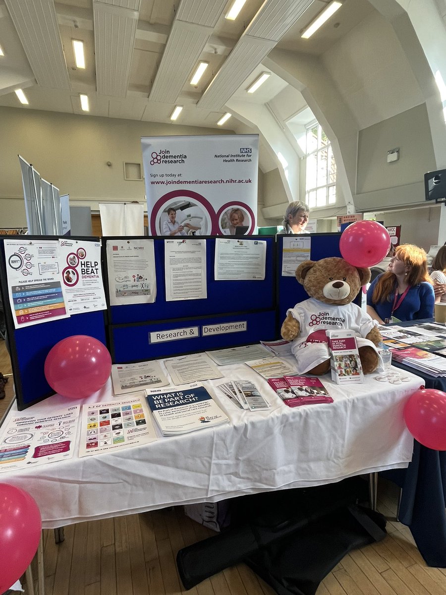 sarah290470's tweet photo. Promoting dementia research at York dementia strategy week @TEWVresearch @NIHRCRN_NENCumb @TEWV @beatdementia https://t.co/tqXi7xa7ea