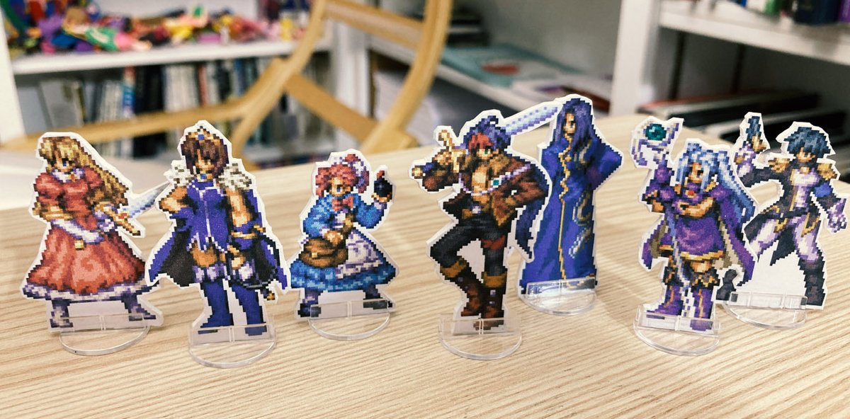 Characters from War of Genesis Side Story II : Tempest, + rough handmade character standee #pixelart #픽셀아트 #ドット絵 #창세기전템페스트