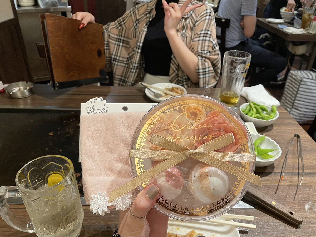 hal_gamezzz's tweet photo. しれっとぽゆたとオフ会してきた❣️安定の楽しさやったしプレゼントまで貰っちゃったほんまありがとう🥹🤍日本酒でぽわぽわなぽゆたん可愛すぎた好🫶🏻次回はモンハンお泊まり合宿です❤️‍🔥𝑩𝑰𝑮𝑳𝑶𝑽𝑬＿＿ https://t.co/Tstwnl5Dz6