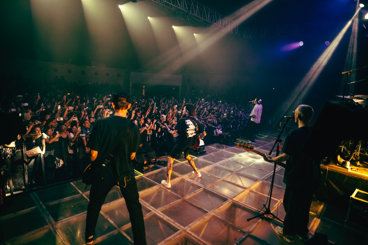 NeckDeepUK's tweet photo. The SE Asia tour is over and we’re real sad about it. Thank you so much to Kuala Lumpur, Surabaya, Jakarta, Medan, Singapore, Bangkok and Manila. Some of the biggest, best and most fun we’ve had on stage and on tour. We’ll be back soon 🇲🇾🇮🇩🇸🇬🇹🇭🇵🇭 https://t.co/FukbvQKZFw