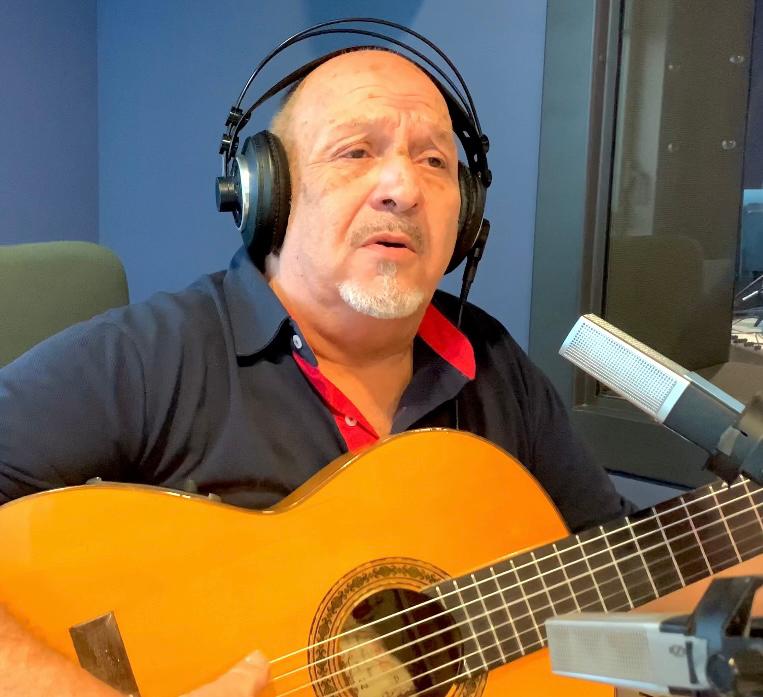 MetropoliRadio4's tweet photo. 📢 Avui secció dedicada a la #RumbaCatalana❗️
🎶Ens visita #JohnnyTarradellas, que a més d'acompanyar figures com #Peret, #LosAmaya o #Chacho és component del grup #CHIPEN amb #PeretReyes🎤
🗓️DILLUNS 25/09 ⏰21h
🔴Sintonitza'ns #OnAir
🔗 https://t.co/XCnGtkqHdu
🎙️ @XaviCollado_ https://t.co/Z6zoLxroNF