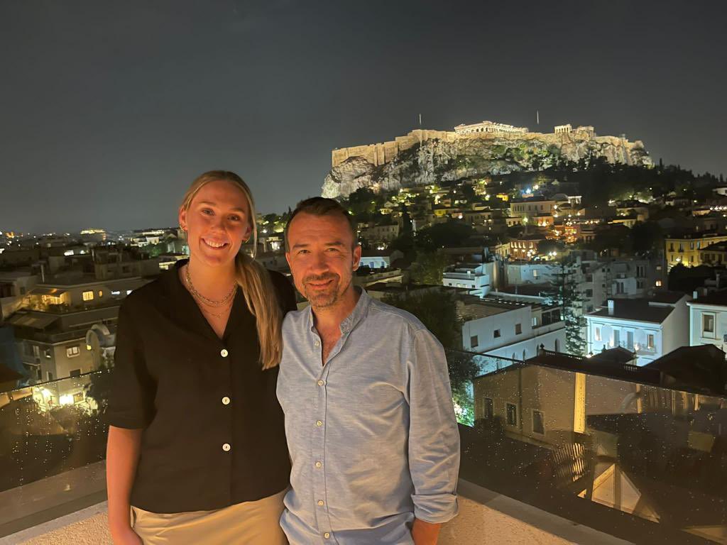 MiroKojic's tweet photo. Always great to meet my clients and friends! Athens with fantastic @AmandaKantzy member of the Greek Champion @OlympiacosWbc ❤️🤍

#KoyerSport https://t.co/EsMhJMpsOP