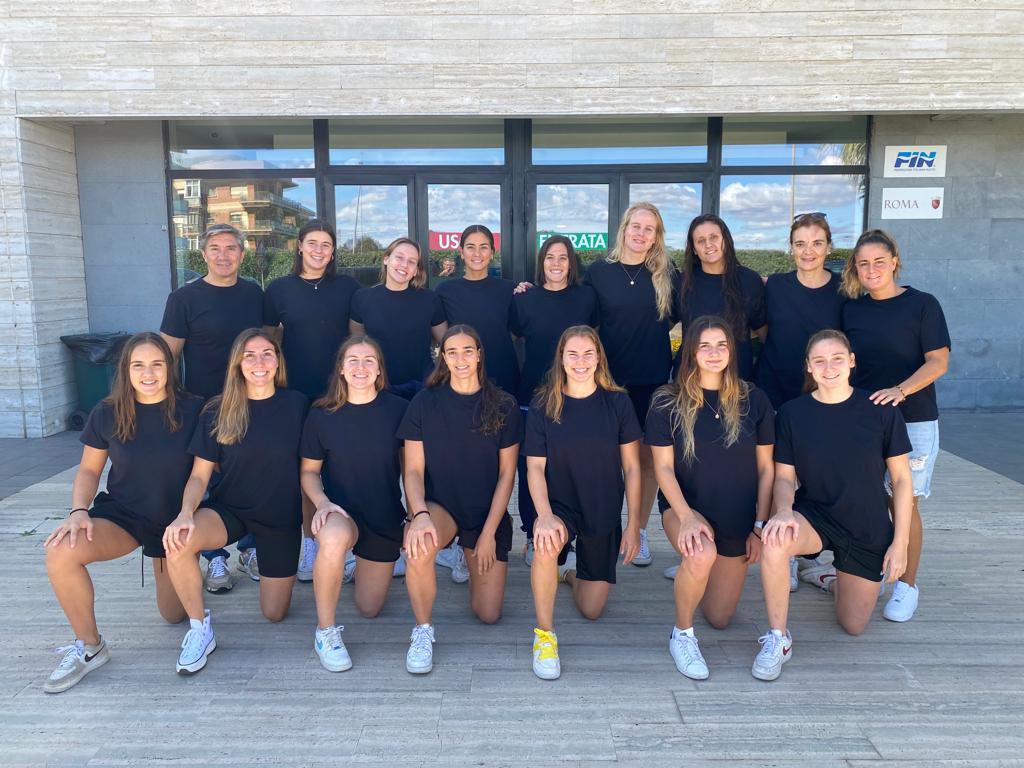 Primeres de grup ✅🤽🏼‍♀️

El nostre equip femení ja està classificat per a la fase de grups de la Champions League després de guanyar els 4 partits de la fase de classificació 🤩

Enhorabona!!!!!!

#WEareONE