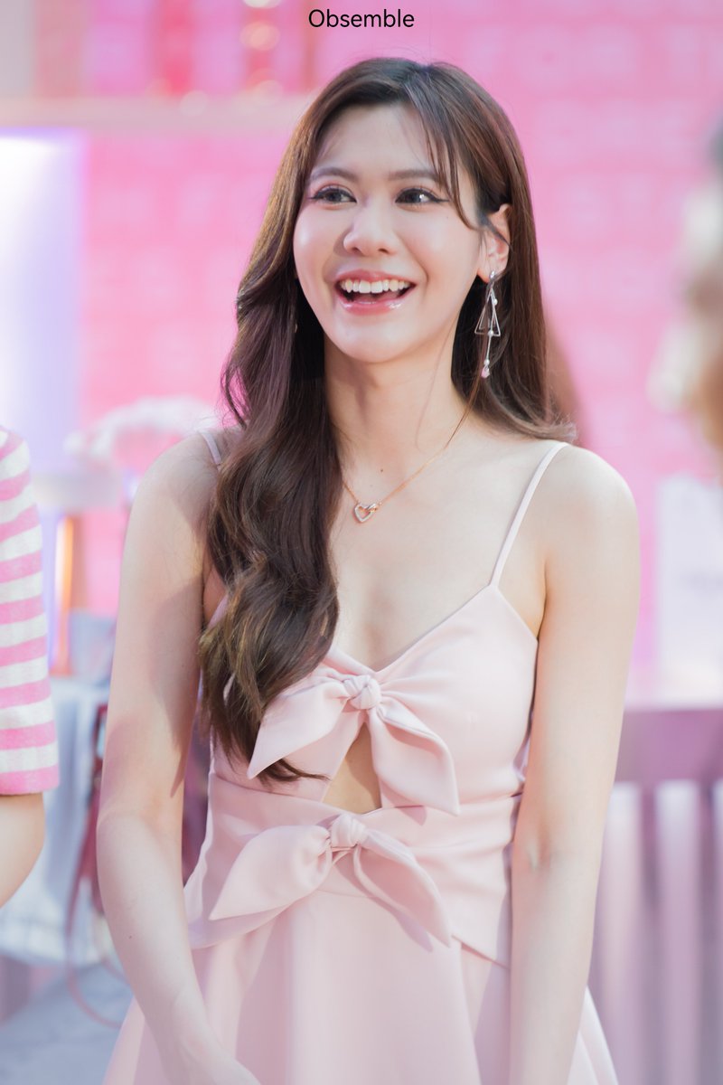 obsemble's tweet photo. จู่ๆก็คิดถึง…..คิดถึงคนน่ารัก 😘
#NoeyKanteera
#Obsemble https://t.co/VnUwbIzrST