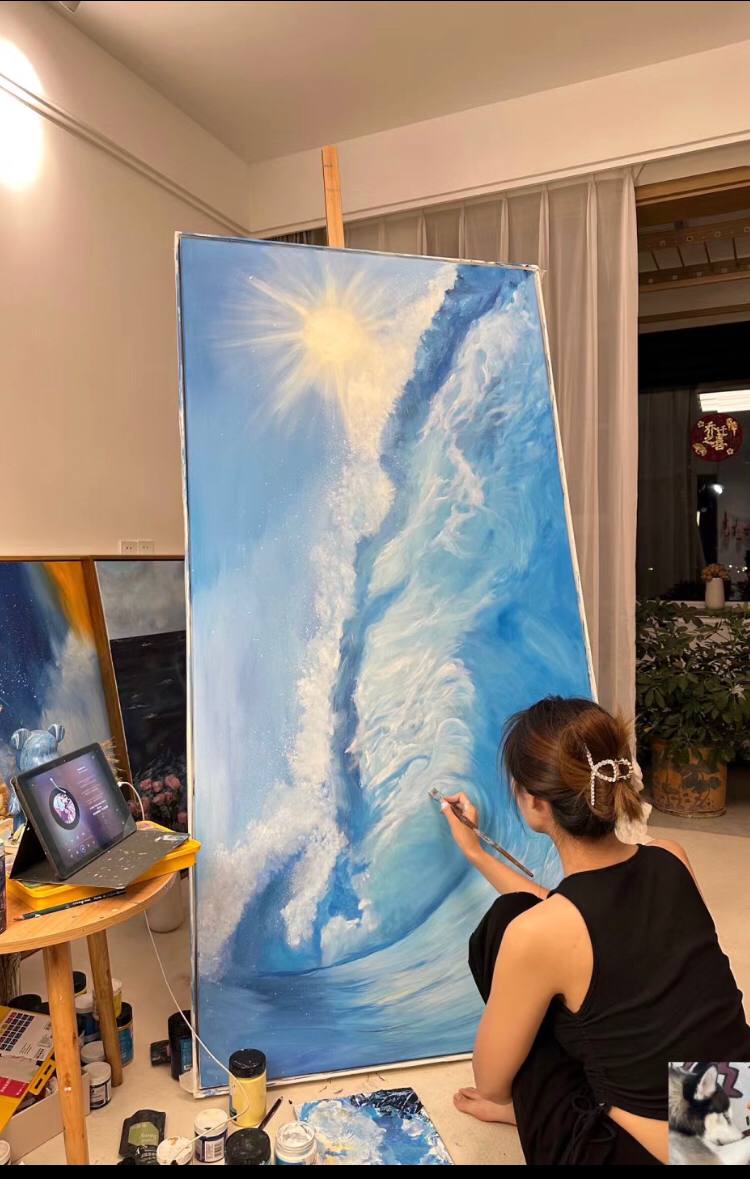 I'm thinking of finishing a beautiful painting during my free time today😉