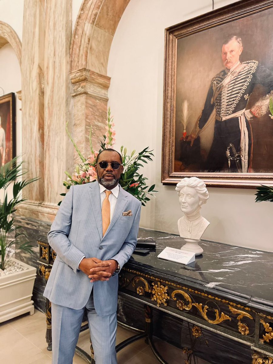 ENtriwaa's tweet photo. Dr. Matthew Opoku Prempeh 
Napo global 🥰🥰🥰 https://t.co/ObnA5oCfik
