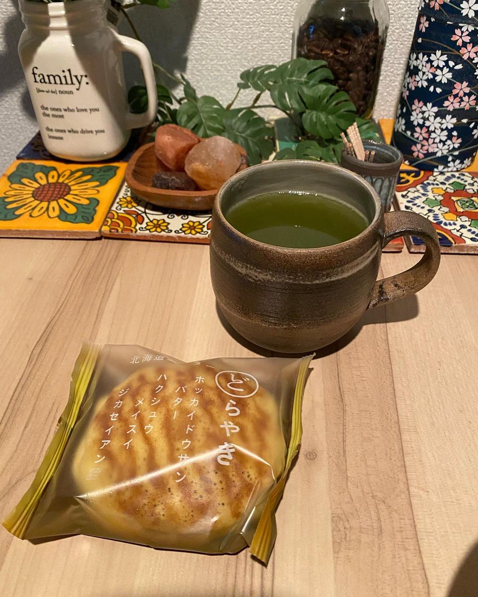 WiigrowOnline's tweet photo. 今日は美味そうな天然ぶりを購入できたので
ぶり丼とぶりの味噌汁に

一杯分の味噌汁も久々にチャレンジ
もちろんぶり入りです👍
小さい���でも一杯分の水分量は
なかなか難しい
乾燥ワカメが水分量を狂わせるし🤣
無事一杯分の味噌汁完成しました😋 https://t.co/yidBprfkR6