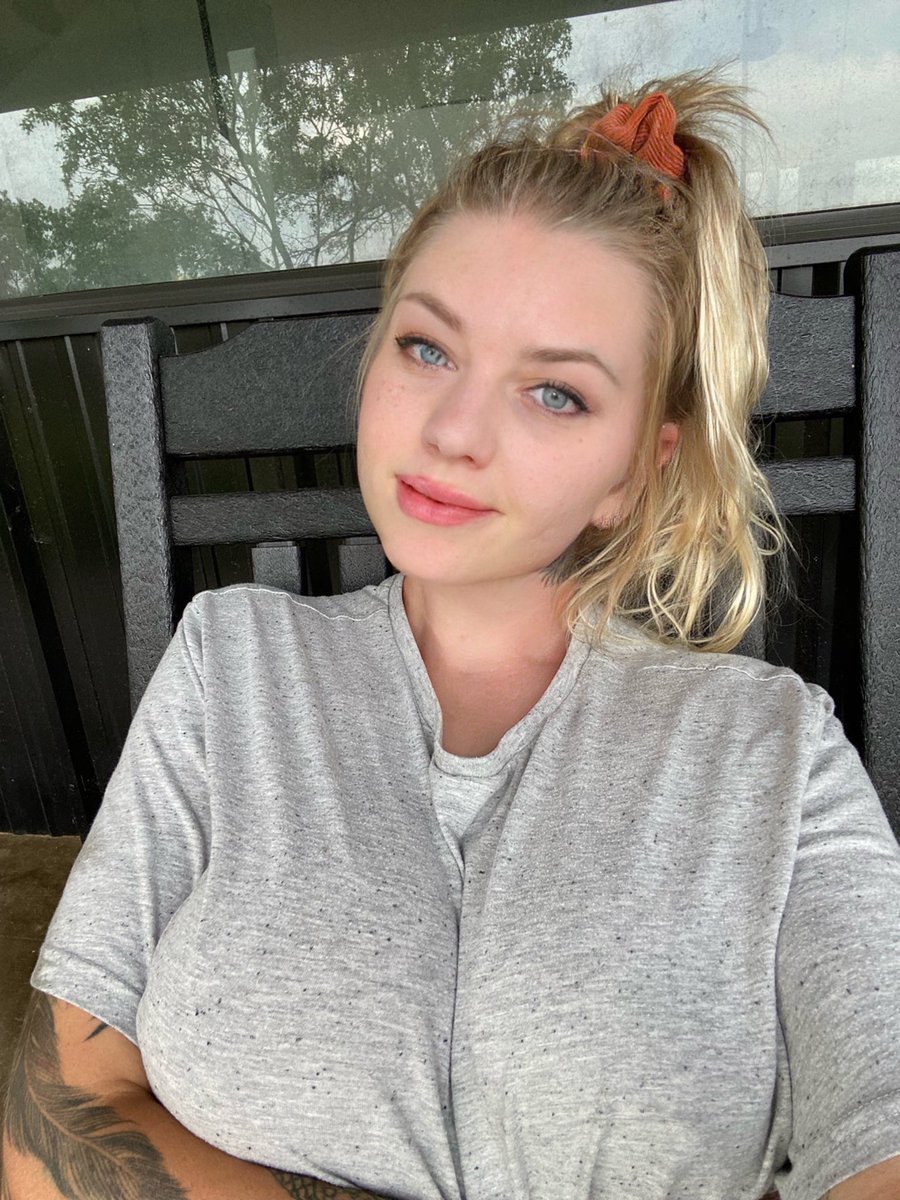 VickyCatfish95's tweet photo. Hello losers i was away but now I’m back and i want to drain some wallet so stop anything you’re doing and come submit to me right now !😈🐷💸

Dm’s are open message me 🤑

catfishfindom scamaddict findom findomme scamkink
@AdmirerCatfish https://t.co/sz6GpVgjdy