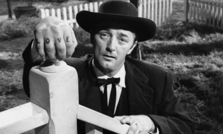 ThePhantomastic's tweet photo. Este es un hilo muy especial porque trata sobre una obra maestra apabullante, y eso que fue —inexplicablemente— un fracaso de taquilla. El único largometraje de Charles Laughton. Damas y caballeros, La noche del cazador (1955). Hate and love! 🧵🧵 https://t.co/vsS5JgOiqV