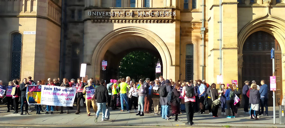 Keep up the strikes!
Our Union, our Disputes, our Sector in Danger
bit.ly/KeepUpTheStrik…

#ucuRISING #USS #FourFights #RespectFE #OneOfUsAllOfUs