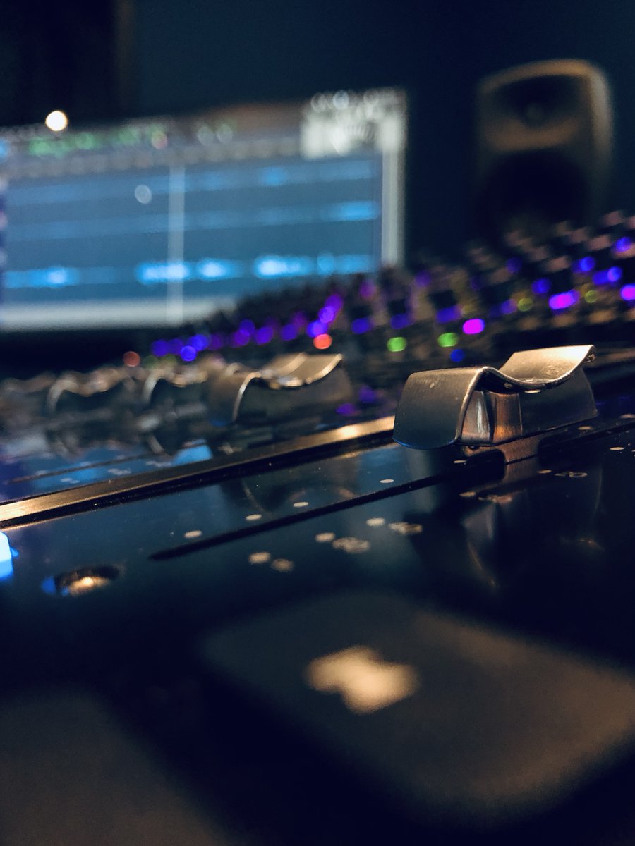 It's been a busy month with voiceover recording, mixing, ADR and podcast recording. Thank you to all our clients for their support.
Mae wedi bod yn fis prysur hyd yn hyn gyda gwaith trosleisio, cymysgu sain, ADR a recordio podlediadau. Diolch i'n holl gleientiaid am eu cefnogaeth