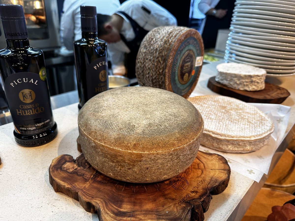 La barra de hoy, con Victor Infantes (Ancestral) en el “txoko” de <a href="/ProdescoSA/">Grupo Prodesco</a>