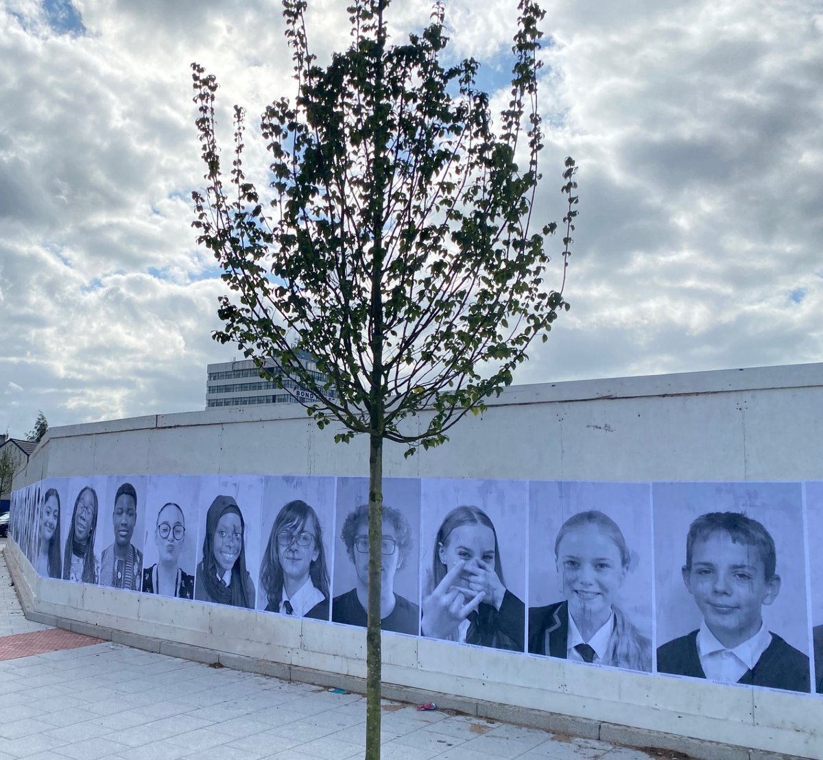 PhoenixCollHQ's tweet photo. 1/2 Phoenix students share their diverse community through powerful portraits in West Bromwich, part of the global 'Inside Out Project', celebrating diversity, unity and cultural identity.
Thank you to @sandwellcouncil, #InsideOutProject. https://t.co/pcbs59QimV