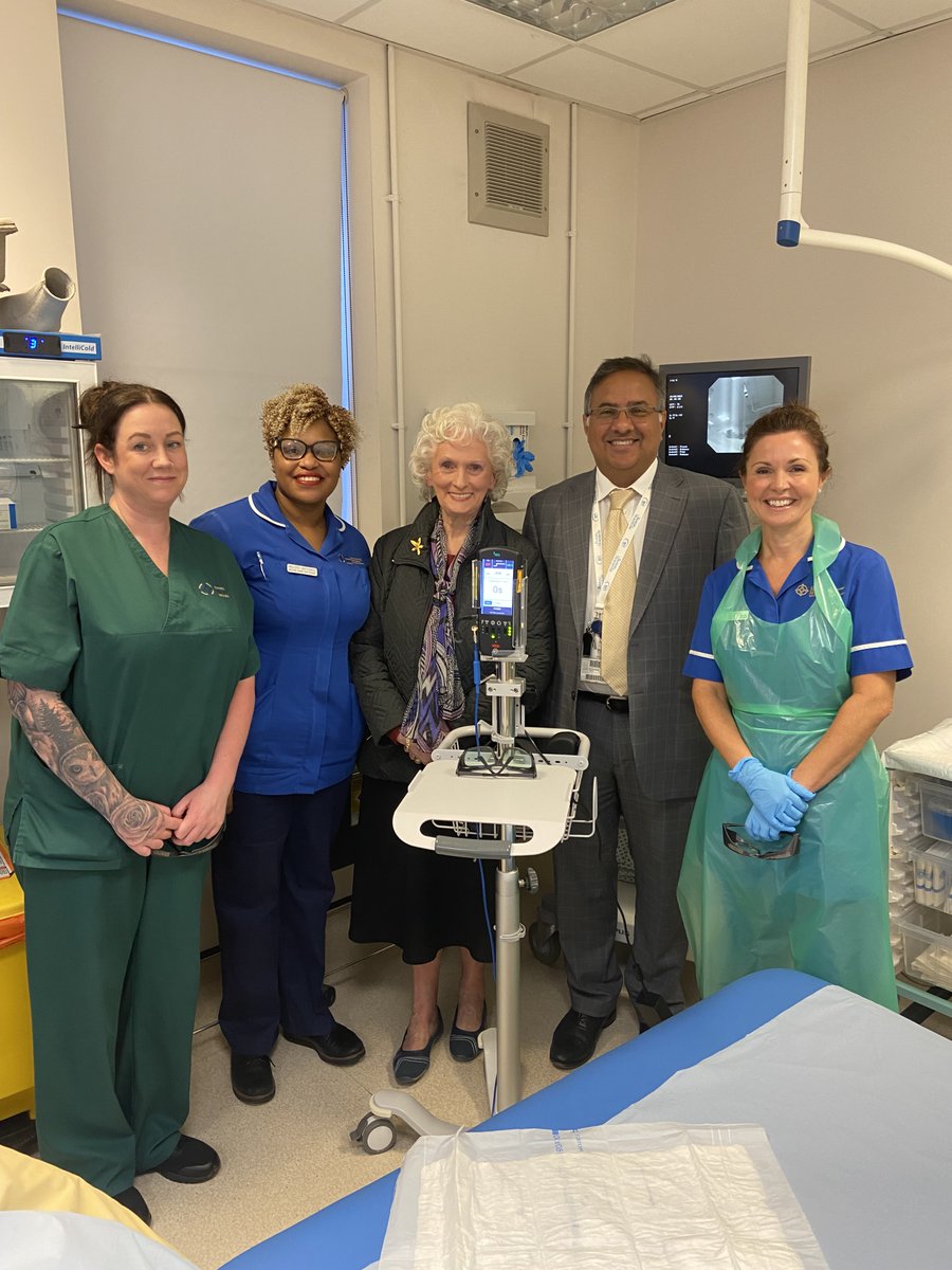 TULA is in Wales! Wrexham Maelor Hospital held their first TULA clinic today. The first hospital in Wales to offer TULA to their patients. Lovely morning with @UroShergill and the team. #TULA #costsavings #patientsatisfaction #GIRFT