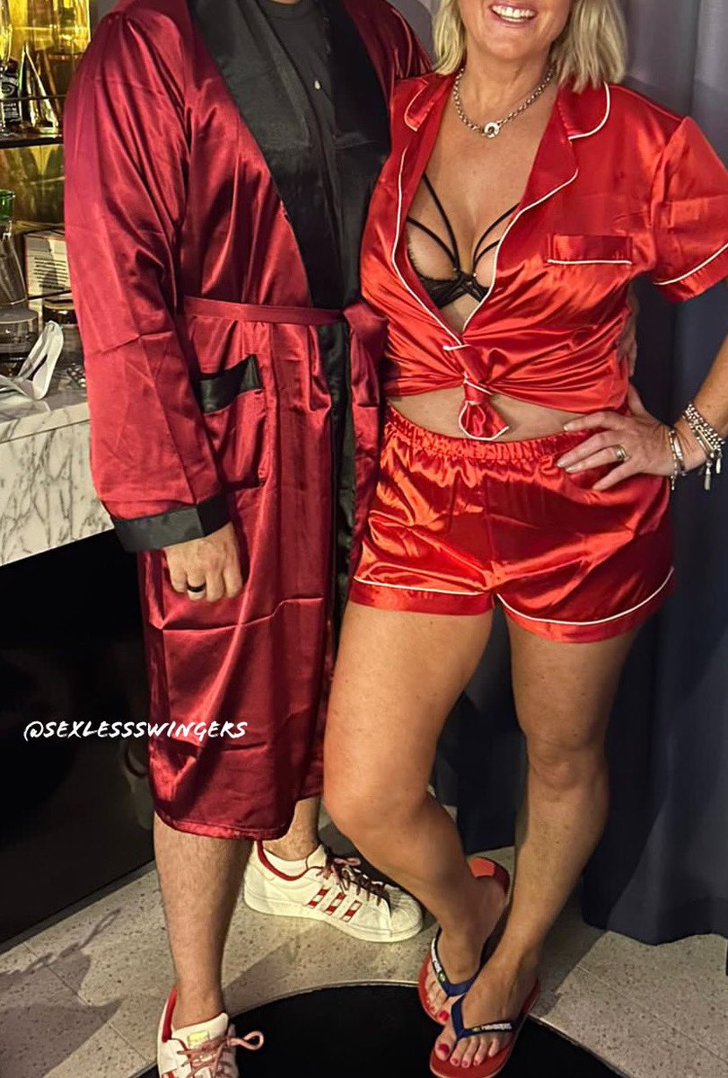sexlessswingers's tweet photo. So much fun was had at the PJ Party last night!!
Mr G giving Hugh Hefner vibes!
#ShipLife #FeelinNauti #Party #CruiseParty #AdultsOnly #SexySeptember #DanceTheNightAway #IWannaBeABunnyGirl #OldFriendsNewFriends #AboutLastNight https://t.co/9GJ3vwaeLc