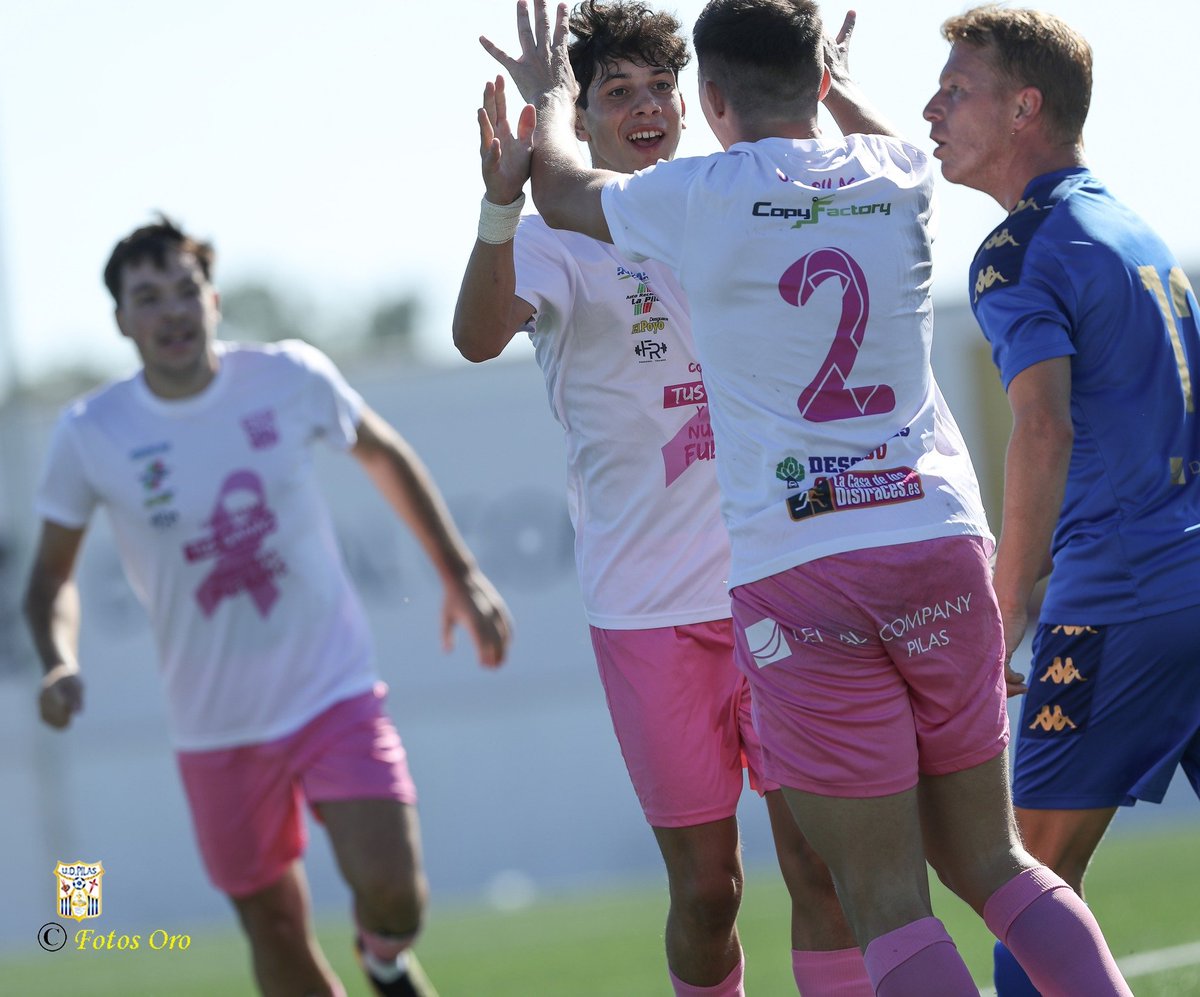 UDPilas's tweet photo. ✔️DEBUT
✔️GOL EN 5 MINUTOS
✔️DOBLETE

15 años y 104 días...
💎ÓSCAR💎 https://t.co/6tDTPwJKas