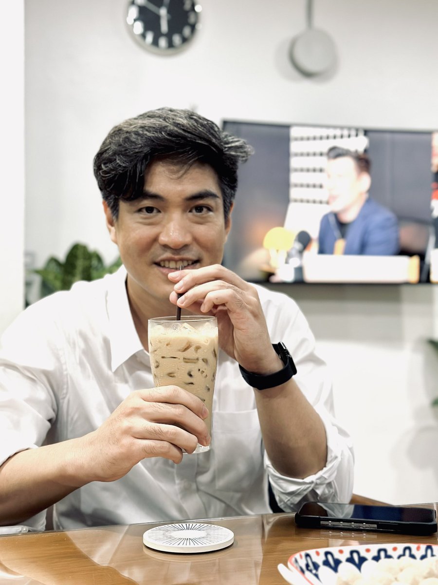 แก้วนี้หวาน 100% 
มาพบกันที่ Daily Topics ลิ้งค์นี้นะครับ 
youtube.com/live/F-SIcpEXO…