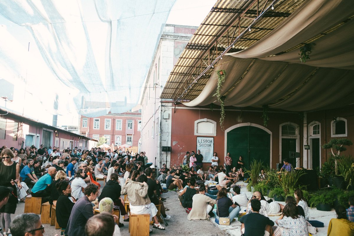 A throwback to Matilde’s concert at this year’s Lisboa Soa festival! 

Read more about Matilde’s latest release and concerts of Vanishing Points on our website.

Photos by @veramarmelo