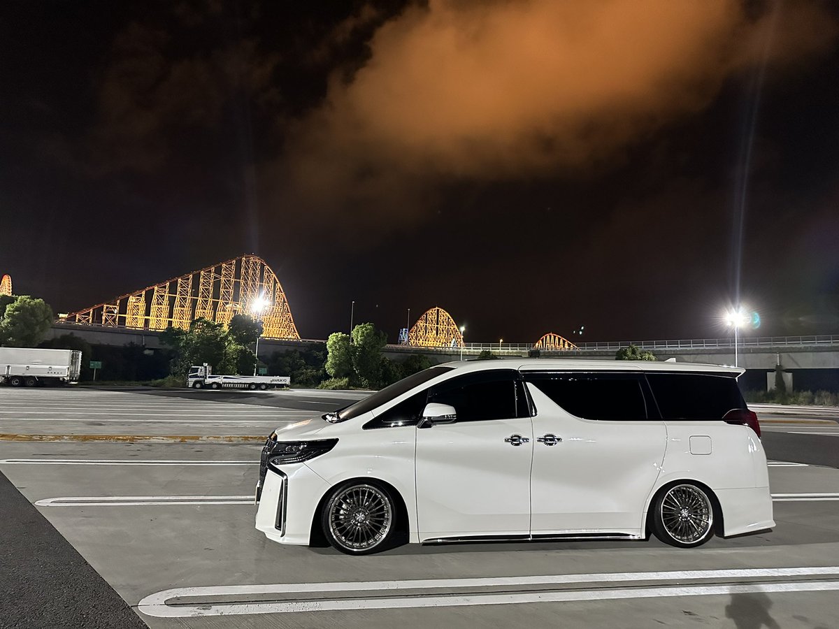 ngs9J's tweet photo. ホイール売ります

ランベックLF1 19インチ

10万 https://t.co/duO8lKEild