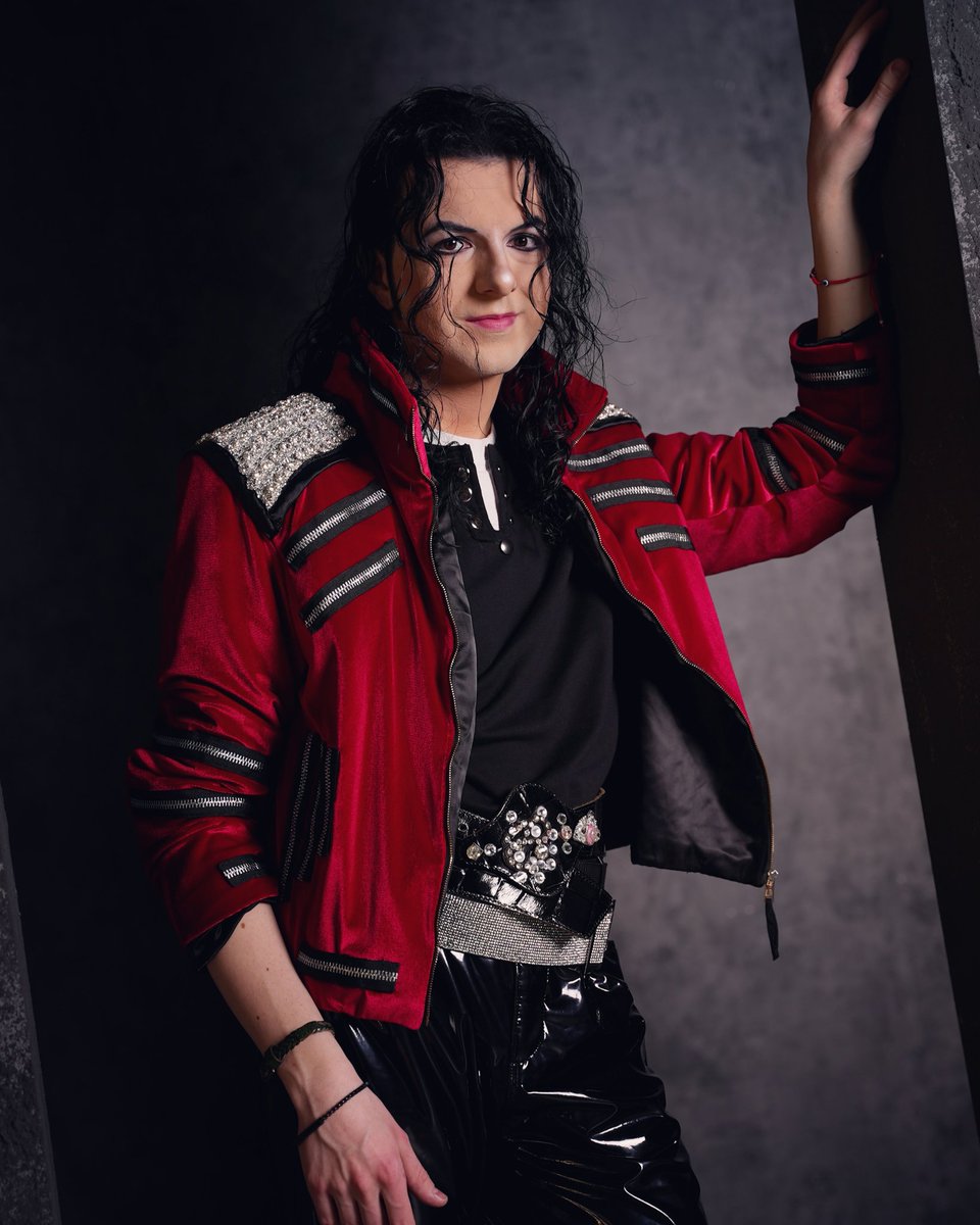 StefanoMJNasini's tweet photo. La vita è davvero un'avventura 💥🕺
#stefanomjnasini #michaeljackson #impersonator #milano #soon #datauno #show #theicon https://t.co/W299ugHb2W