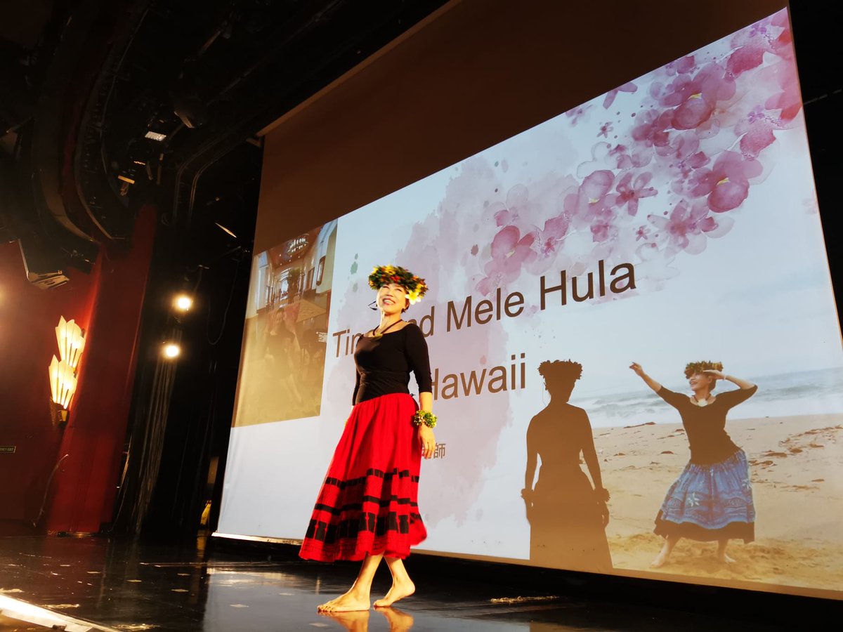 peace_boat's tweet photo. #PeaceBoatGuestEducators
#115GlobalVoyage
Read the full report of how Hsueh Yu-huai, Tina, the founder and choreographer of #MeleHULA brought the #aloha spirit to Peace Boat’s 115th global voyage #HulaMagic #AlohaSpirit #SailingForChange👇
https://t.co/MJ1VA5PoR8 https://t.co/4nY86BRKjm