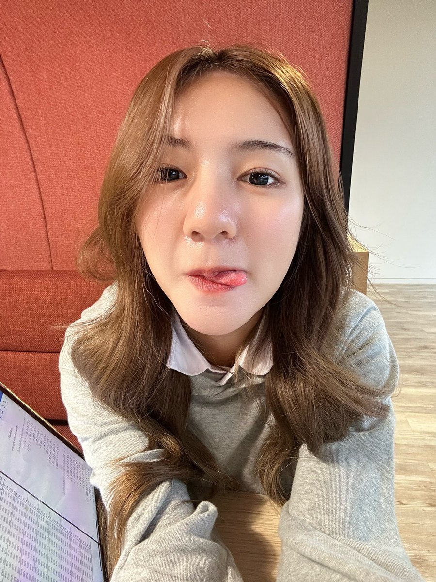 mininow_'s tweet photo. แง้งงงงงงงงง https://t.co/YsgMKQhGEy