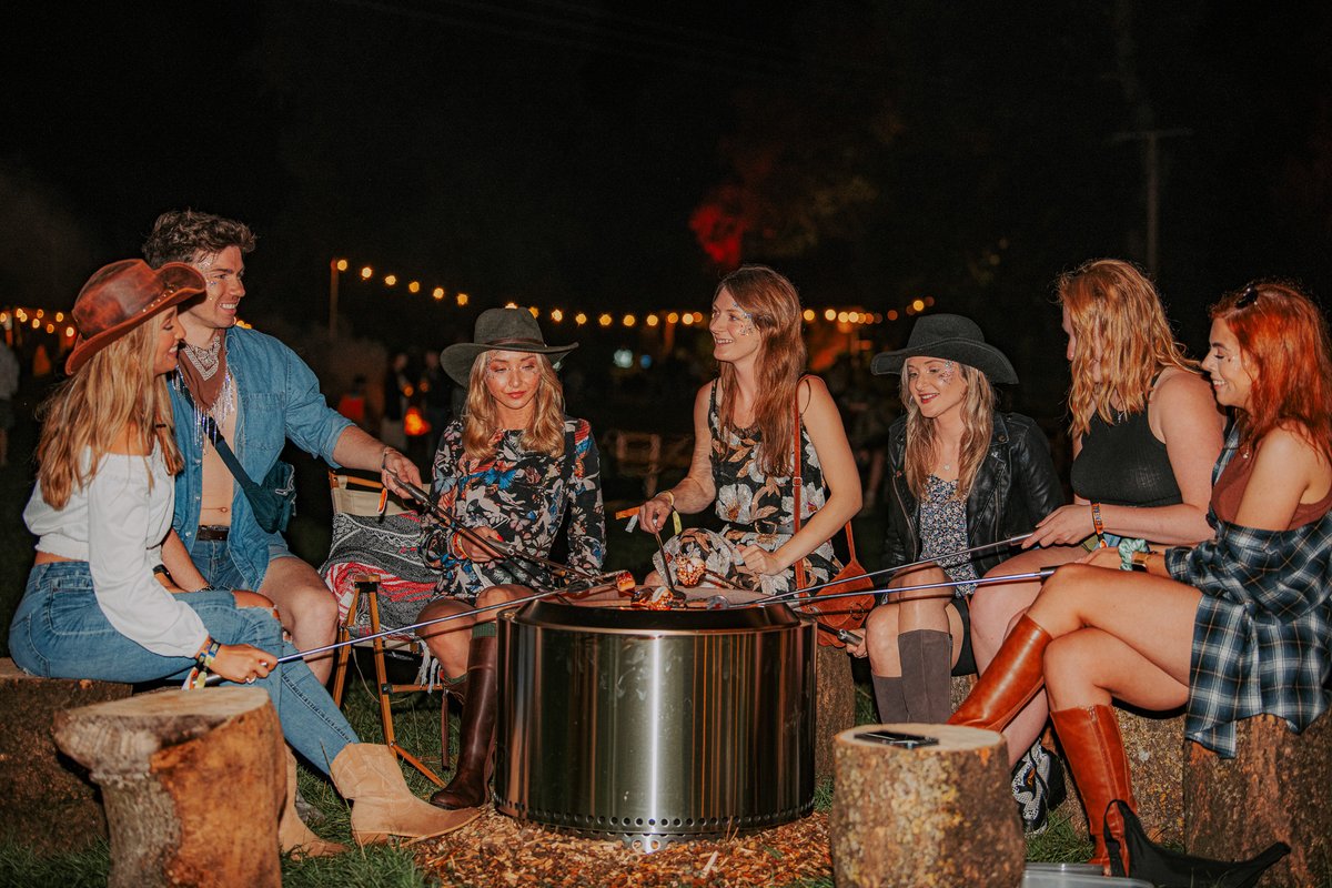 The Long Road (@thelongroadfest) on Twitter photo GIVEAWAY! Our pals over at <a href="/SoloStove/">Solo Stove 🔥</a> are back with another awesome give away.
You may have spotted the Yukon 2.0 firepit at TLR this year, it’s their largest fire pit and perfect for gathering round as we head into the colder months…
Sign up below!
gleam.io/wLHut/festival… GIVEAWAY! Our pals over at <a href="/SoloStove/">Solo Stove 🔥</a> are back with another awesome give away.
You may have spotted the Yukon 2.0 firepit at TLR this year, it’s their largest fire pit and perfect for gathering round as we head into the colder months…
Sign up below!
gleam.io/wLHut/festival…