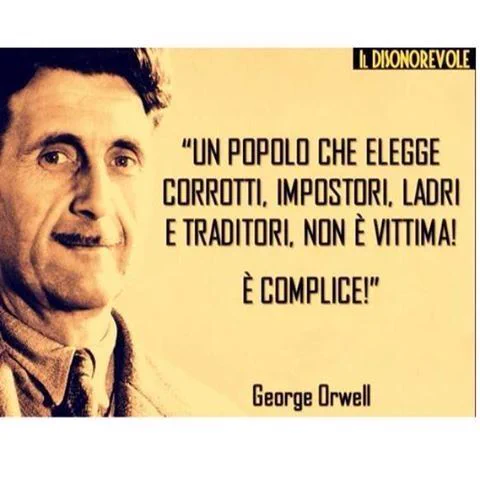 aperru1's tweet photo. #maladestra
#scarpe #catenina #migranti https://t.co/djzHcgQLpq