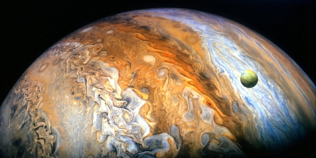 NeverIsolated's tweet photo. Memory Images: Here are 4 screen images I captured off the TV 5 years ago today. All from the wonderful BBC Two Horizon programme 'Jupiter Revealed' that aired on Sept 25th 2018 #BBCTwoHD #Science #Jupiter https://t.co/SPVstMrEXr