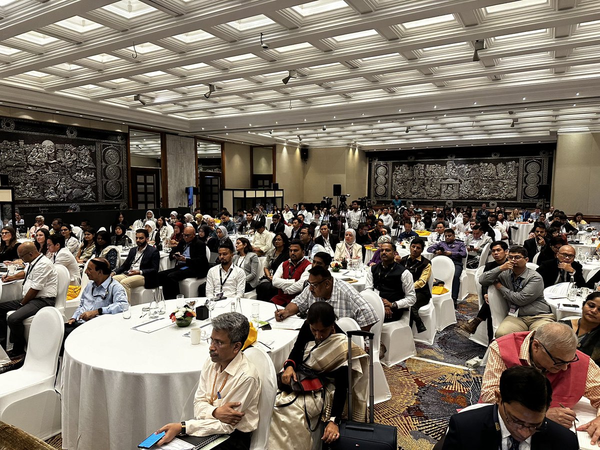 HardeepSPuri's tweet image. UrbanShift programme has been conceived in consonance with 2 important global agendas of our time: SDG 2030 &amp;amp; Paris Agreement. It aims to bring back equilibrium between nature &amp;amp; built environment by undoing actions which have brought us to the brink of ecological crisis.