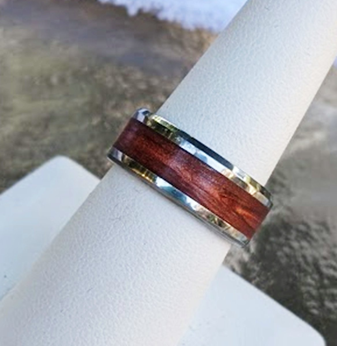 goimagine.com/rustic-brown-r… #handmadering
#inlayring
#stainlesssteelcore
#giftforher
#birthday
#anniversary
#resin
#micapowder
#resinring
#statementrings
#customring
#handmadejewelry
#uniquering