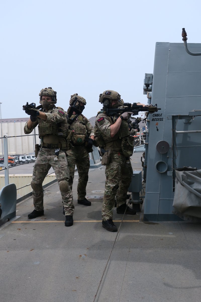 HMSLANCASTER's tweet photo. π’Hands to Boarding Stations
Our Royal Marine Boarding Team from @42_commando practiced their skills and drills during a Boarding Exercise.
The Ship's Boarding Team is one of our primary weapons against smuggling in the #MiddleEast. πͺ
#42Commando #Muscat @RoyalNavy https://t.co/U5Y8DqgJwv