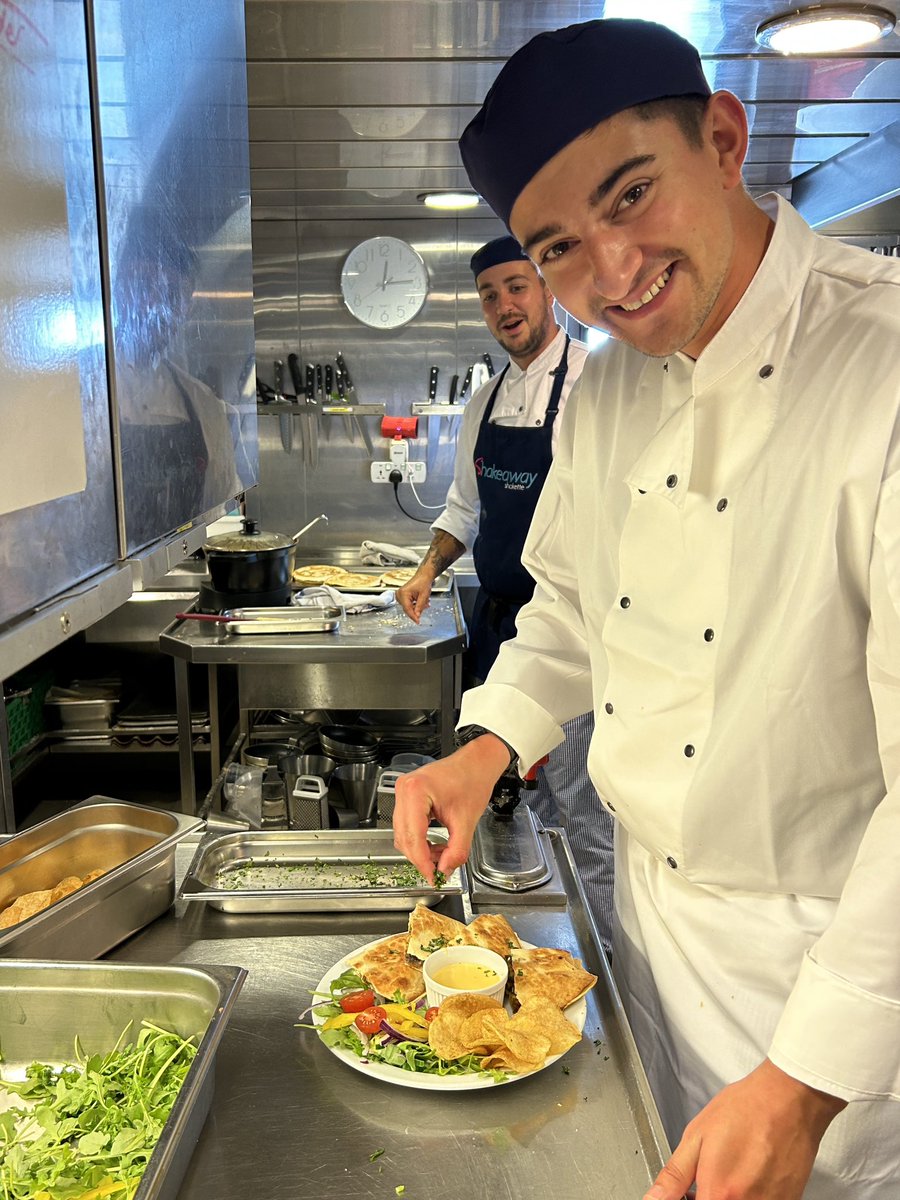An RFA Cadetship is more than just specialising in one department. Deck Cadet Joe Ayles has spent the day in @RFAStrlngCastle Galley learning about food preparation and safety, and plated up 30 portions of this fantastic lunch!