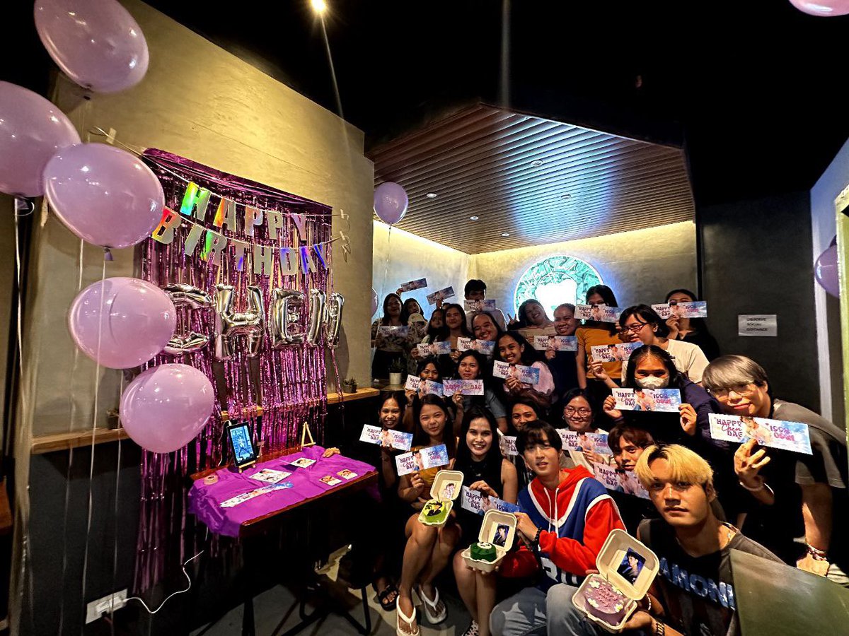 exocebufanunion's tweet photo. A huge thank you to all the EXO-L's who celebrated #HappyChenDae with us, we hope you had fun! 💜🥳

We'd also like to thank our sponsor @amarath__21 for making this event possible for Cebu Eris 🥰 Let's continue to stand by Chen and EXO together! 🖤🤍

#HappyChenDay 💜 https://t.co/Gj6L2zcLQ6