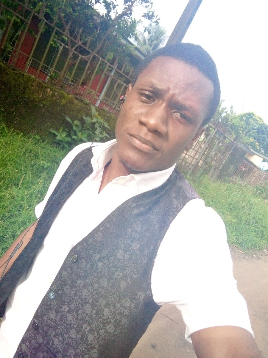 UncleFavour_'s tweet image. Happy new week!!!

Nothing dies in my hands this week!

#mindgrowth
#NewWeek