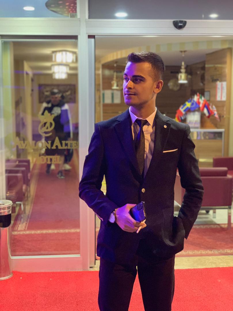 Doqukanavci's tweet photo. Herkes dengi ile oynasın bizim çocuk eğlendirecek vaktimiz yok...! https://t.co/wl5mb4BlIB