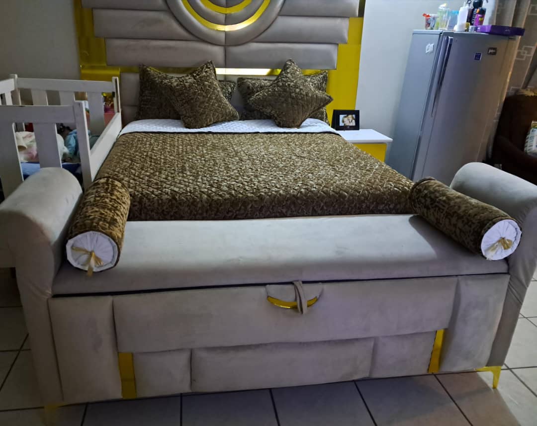 Beds here nice nice

0776746470 cavy

Blue $600
$950

Please retweet please 50% discount plus free transport
@__vigie
@leonpaco263
@Winky_D
@Ppungwe
@maDube
@Mug2155
@floyangu
@t_kachidza
@staneve02
@reallhusband
@makawandie
@CeedeZakingi
@praisemak29
@MrChelton
@Yvie_Bae