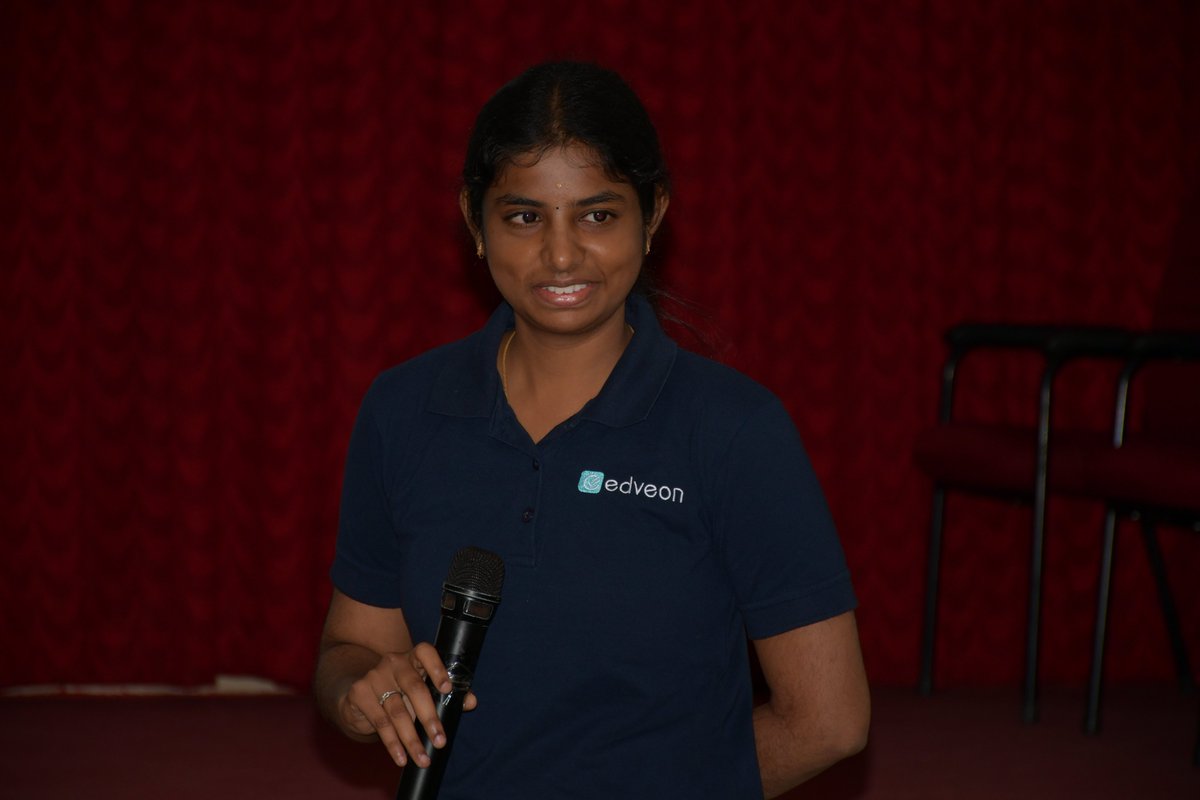 edvlearn's tweet photo. "Cultivating semiconductor visionaries through VLSI principles. Student engagement at Loyola ICAM College on Sep 22 emphasizes nurturing independent thinkers. The future is yours today. #VLSI #Semiconductor #Engineering #FutureLeaders" https://t.co/0nOIkh9FkS