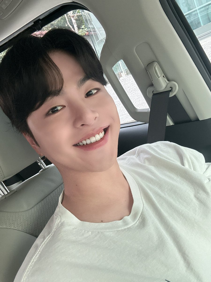 iKONIC_143's tweet image. [📺]
잠시후 저녁 8시 50분 tvN 💖
&amp;lt;반짝이는 워터멜론&amp;gt; 구준형 만나는 시간🤟🏼
오늘 첫방🥰

#JU_NE #구준회
#iKON #아이콘
#반짝이는워터멜론
#tvN #구준형