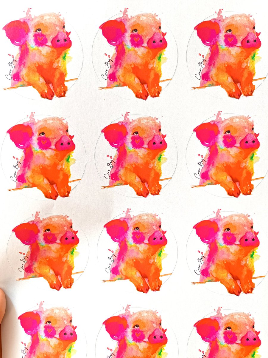 Ana9Lisa's tweet photo. ¿Habíais visto pegatinas más bonitas en vuestra vida? NO, si el post Serdil llega a 500 me gustas, regalo una hojita con 12 pegatinas. 💖🐷🐖🐽💖 Haced que el cerdo lo consiga. Vámonos 💓💓💓💓💓💓💓💓 https://t.co/s9EMUrq0KK