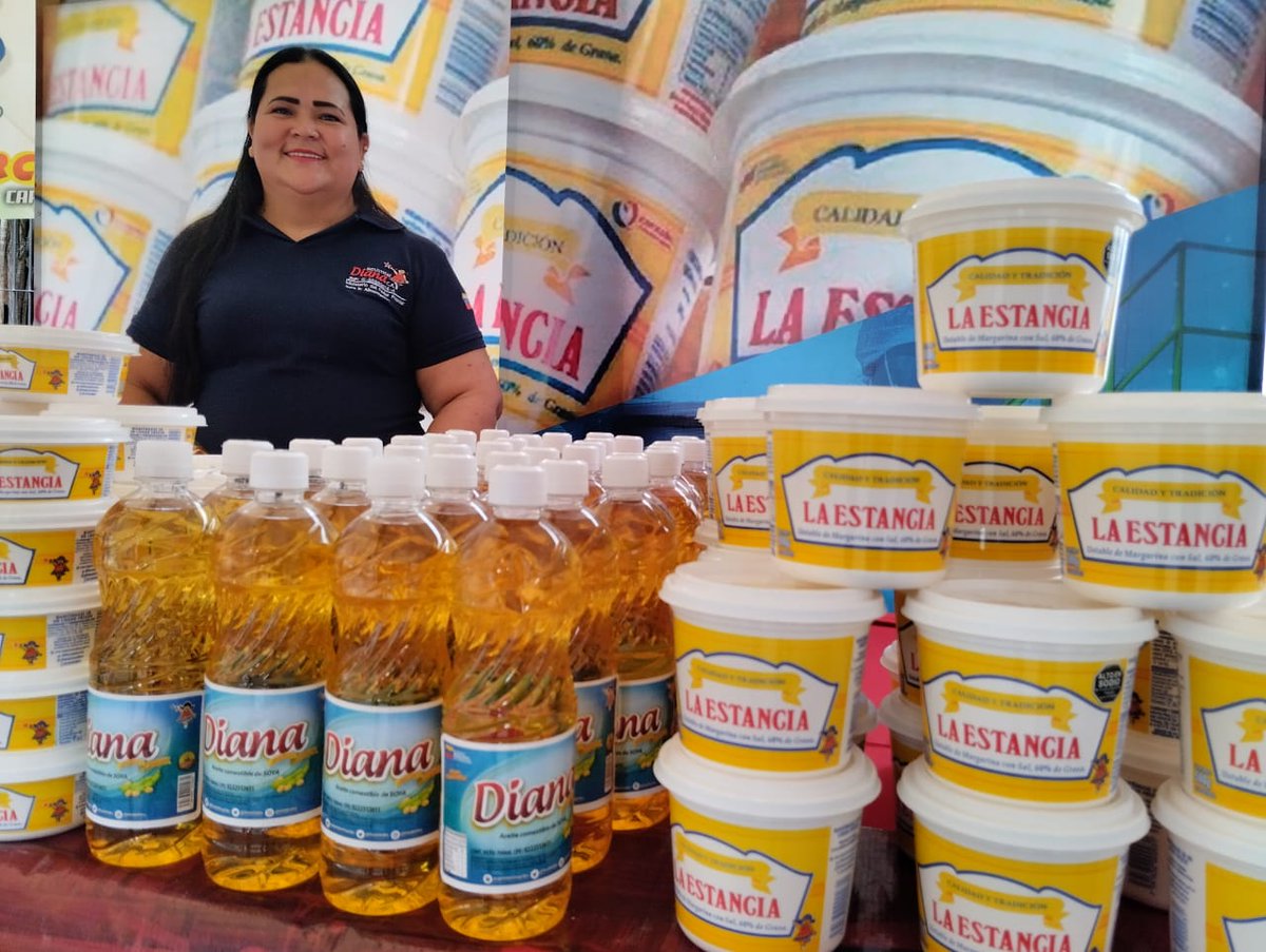 DianaIndustrias's tweet photo. #25Sep|  #FelizLunes 
La expansión de las fuerzas productivas seguirá permitiendo el acercamiento bilateral con los pueblos del mundo. Un mercado donde Venezuela dejará en alto su producción nacional. 

#ElBetaEsLaPazConMaduro https://t.co/u4MIzSvk6w