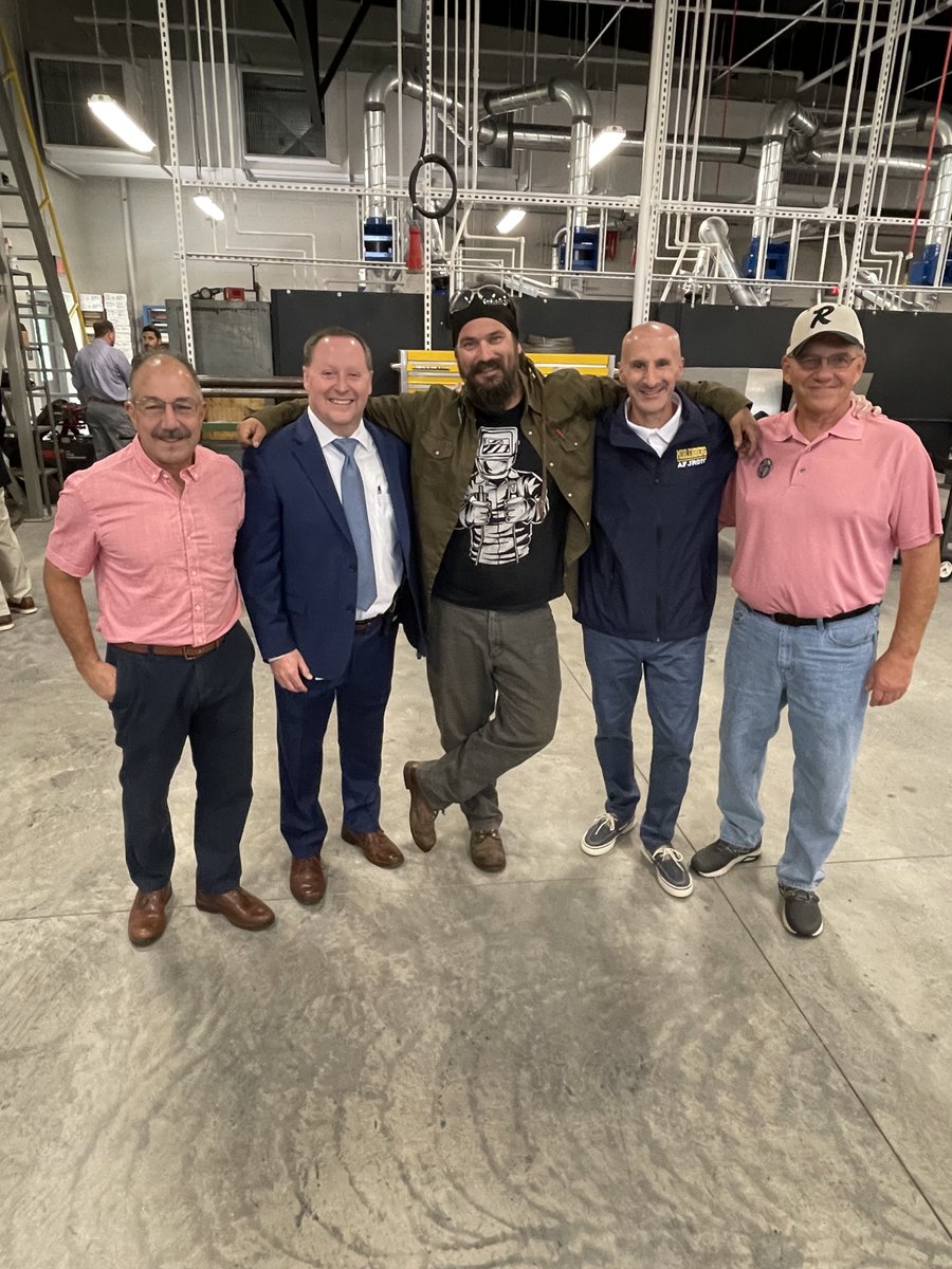 RdgMuhlCTC's tweet photo. Last Monday was the ribbon-cutting ceremony for our new 8000-sq. ft. Welding building. Zach Majors, Welding instructor, also performed a demonstration. Thank you to all who attended! https://t.co/3cE0aBqgZs