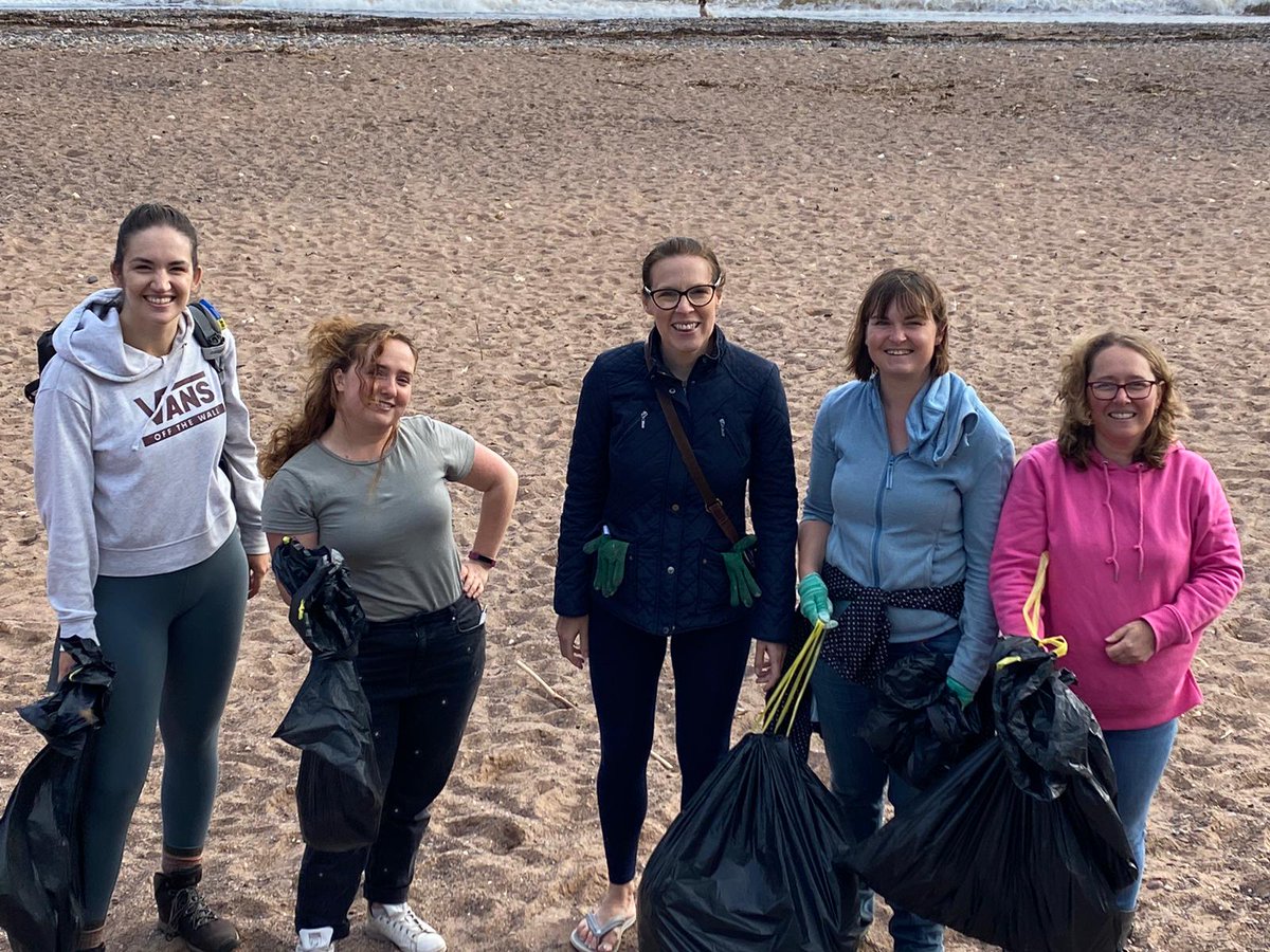 StreetsBush's tweet photo. Last week was the #GreatBritishBeachCleanWeek &amp; we were thrilled to be a part of it 💙  Our team gathered at Red Rock Beach in Dawlish Warren armed with our @mcsuk surveys &amp; a passion for conservation #TrustedBespokeCommitted #MarineConservation #Sustainability #BeachCleanUp https://t.co/rUjQ1Pbq7J