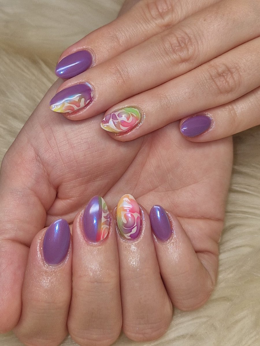 MrsMabel1082012's tweet photo. Nieuwe nageltjes.... https://t.co/r5azATzOQ5