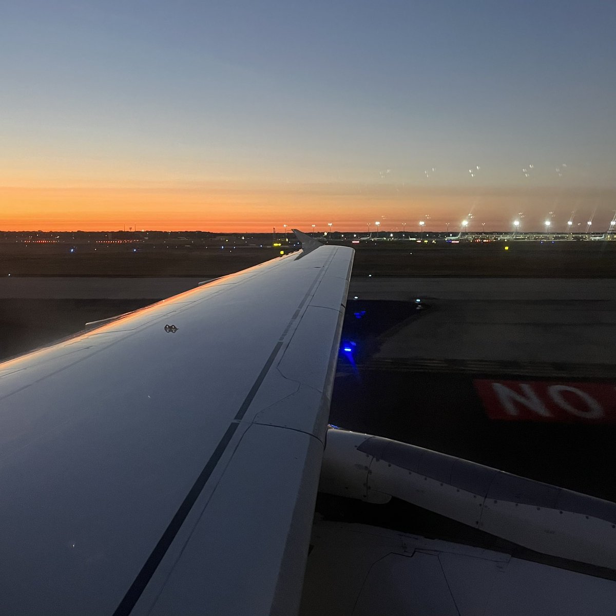 wolkencode's tweet image. Today was a early-rise travel day to Zurich due to the AWS Cloud Day Zurich ✈️🇨🇭 I was immediately thrown back to #NoraAndSandraOnTour on our Tour-de-Swiss @SandraParsick 🥰