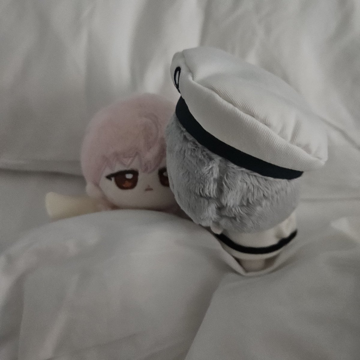 0621X0909's tweet photo. +
후배님
자니?
자는구나
잘자요 https://t.co/TQzIRNZofq
